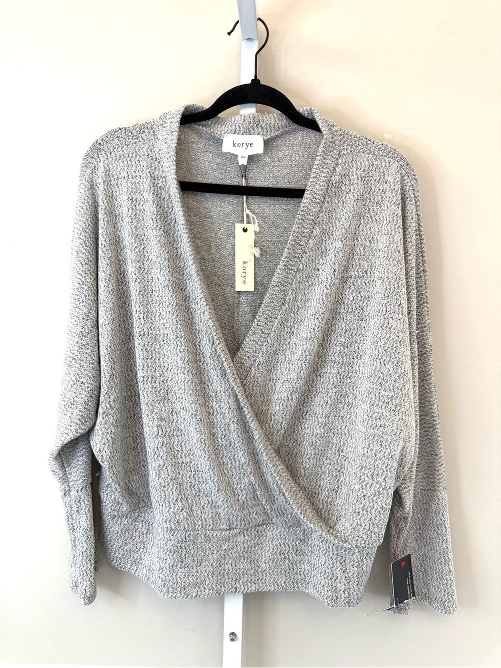 Korye Gray Wrap Sweater V-Neck Textured Knit Dolman Sleeve NWT XL